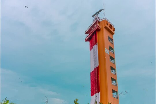The fourth lighthouses named as Chennai Lighthouse or Madras Lighthouse, which face the Bay of Bengal on the east coast of the Indian Subcontinent in Chennai, India. சென்னை கலங்கரை விளக்கம் in tamil.