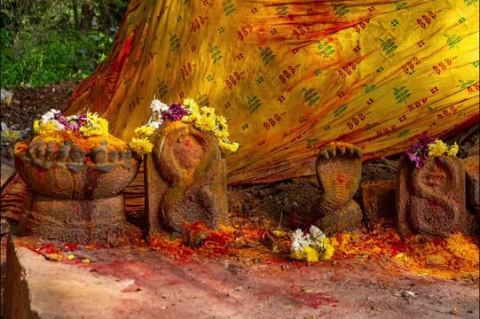 Sri Nagamman Koil & Snake amman god temple & Snake god temple, state highway 121, Kelambakkam - Vandalur Road, Rathinamangalam, Vengambakkam, chennai, Tamil Nadu-600048. famous temple in tamilnadu.