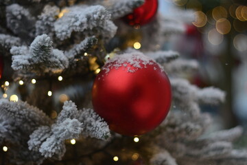 christmas tree decorations