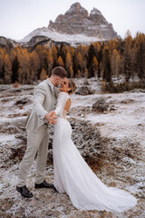 Hochzeitspaar bei den Drei Zinnen