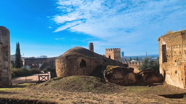 Ruinas de las Ermitas de la Consolaci&oacute;n y del Rosario dentro de la Alcazaba de Badajoz