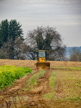 Wegebau im Feld