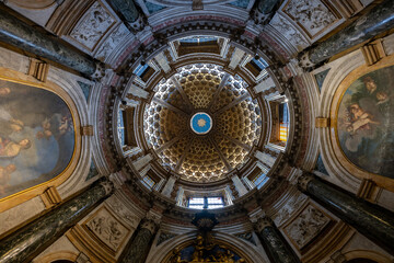 Interior dome of Siena Cathedral - Siena, Italy © demerzel21