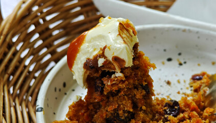 Cream cake is a cause of clogged arteries.