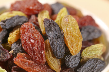 Mixed Three Colors Dried Raisins Green Red Black Xinjiang Varieties Healthy Snack Bowl