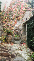 włoskiem miasteczko w górach we mgle © Marta