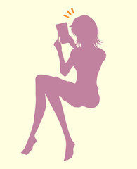 嬉しそうにスマホを触る女性　座る　シルエット