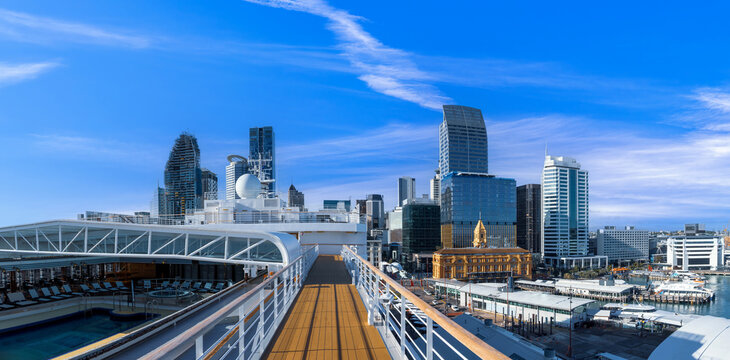 Scenic panoramic views of Auckland skyline and financial downtown city center .