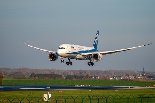 ANA Boeing 787 Dreamliner on Final Approach at Brussels Airport (Zaventem)