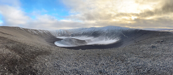 Outono na Islandia, terro do gelo e do fogo