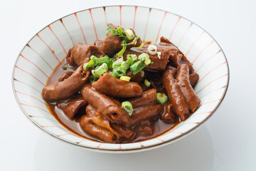 豚のもつの煮込み