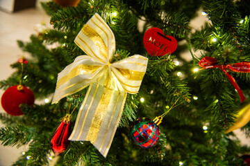 キラキラ輝くクリスマスツリー