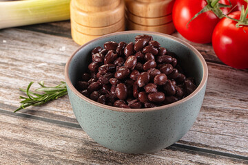 Canned black beans in the bowk