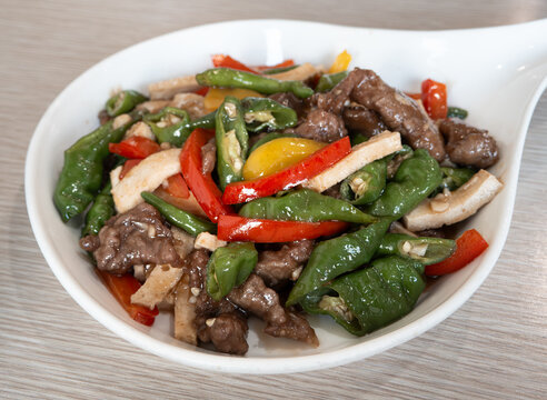 Stir-Fried Beef with peppers