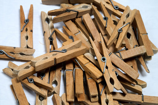 Set of wooden clothespins