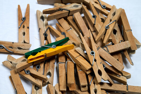 Set of wooden clothespins