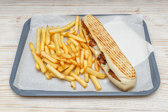 Panini merguez fromage avec frites &ndash; Fast food / Restauration rapide