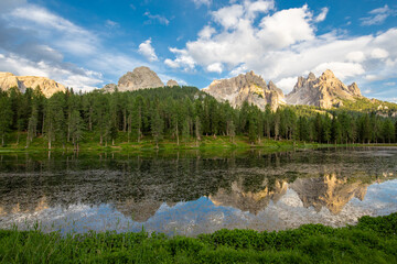 Antorno Lake withg Cadini di Misurina and Tre Cime di Lavaredo. Dolomites, Veneto, Italy.