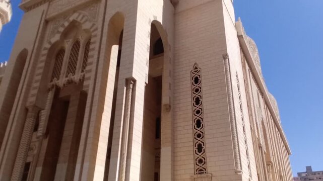 Yaqut Al-Arsh Mosque is in Alexandria, Egypt. Yaqut Al-Arsh is from Ethiopia. He lived in Egypt. Abu Al-Abbas freed him from slavery. He was Abu Al-Abbas's student. He married Abu Al-Abbas's daughter.