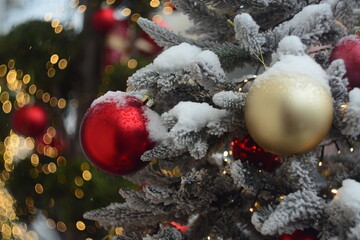 christmas tree decorations