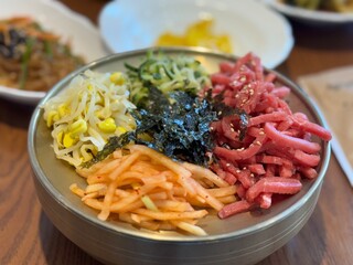 한국 음식 육회 비빔밥
