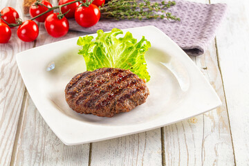 Grilled beef cutlet minced meat