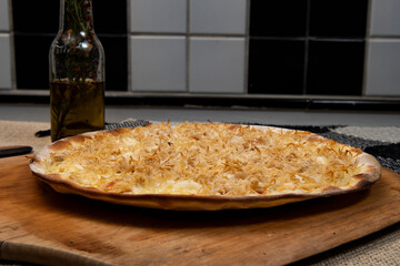 Brazilian Shredded chicken pizza with cream cheese