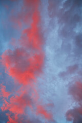 Fototapeta premium Dramatic Sunset Sky with Colorful Clouds Background