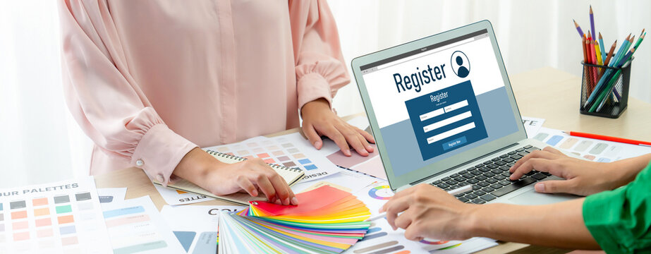 Online registration form for brisk form filling on the internet website