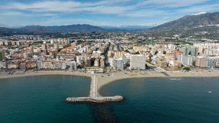 Vista a&eacute;rea de la playa del centro de Fuengirola, Andaluc&iacute;a