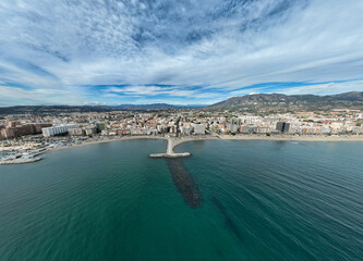 Vista a&eacute;rea de la playa del centro de Fuengirola, Andaluc&iacute;a