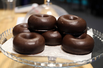 rosquillas cubiertas de chocolate