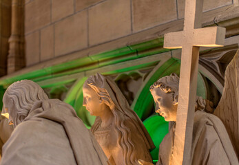 D&eacute;tail de la Mise au Tombeau de la basilique de L'&Eacute;pine, Marne, France