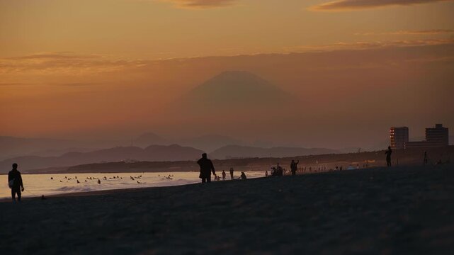 Sunset timelapse of Mount Fuji from Chigasaki beach, Japan