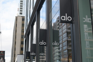 Fototapeta premium exterior of ALO, a clothing store, located at 60 Bloor St W (at Bay St), Toronto