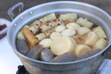 	おでんを作る様子