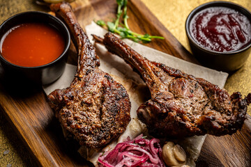 Grilled lamb chops with sauces