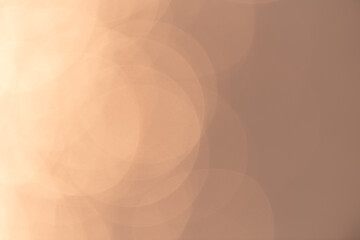 暖色系の背景の玉ボケ