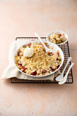 Plum crumble with cream cheese