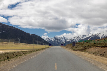 Naklejka premium Scenic Views of the Plateau Highway