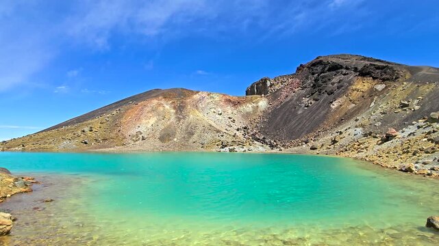 Emerald Lakes, Blue Lake, Tongariro Alpine Crossing National Park, New Zealand&rsquo;s oldest national park and a UNESCO World Heritage site.