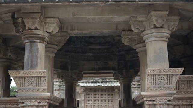 Sahastra Bahu Temple Udaipur | Ancient Sas-Bahu Temple Nagda, Intricate Carvings, Heritage Architecture, Scenic Aravalli Views & Travel Video
