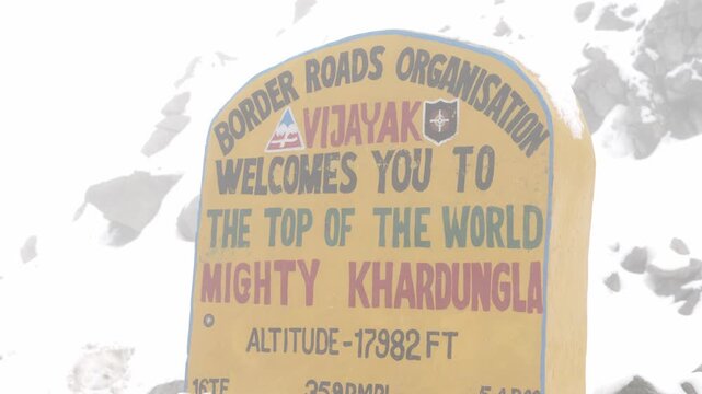 Khardung La Pass, Ladakh | High-Altitude Mountain Drive, Gateway to Nubra Valley, Himalayan Adventure & Scenic Road Trip