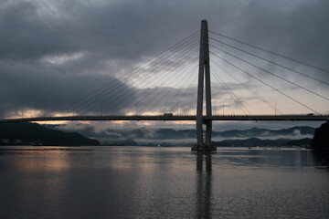 Obraz premium 橋のある風景