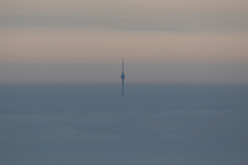 Fernsehturm Stuttgart über Nebel © Joerg