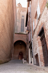 Alb&iacute; y alrededores