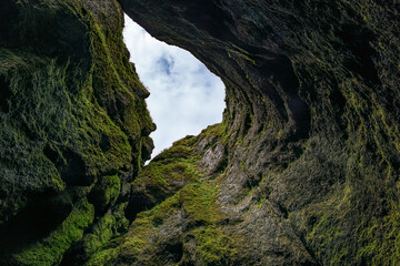 Obraz premium Raudfeldsgja gorge in mountains in Iceland