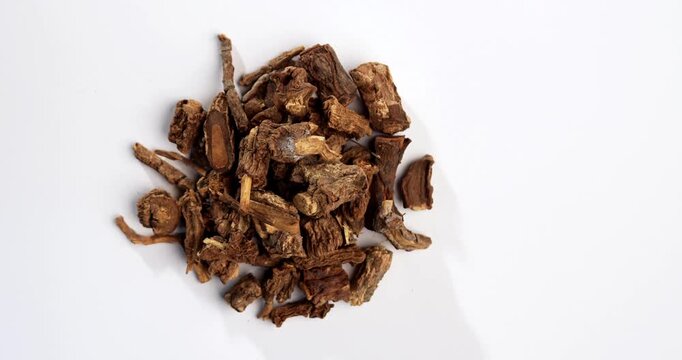 Syplocos racemosa, Lodhra is an Ayurvedic herb used in bleeding disorders, diarrhea eye disorders
