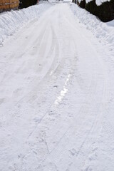 雪道のわだち ／ 日本有数の豪雪地帯 山形県庄内