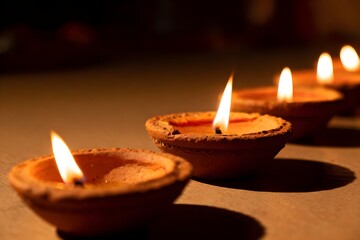 Das Lichterfest Detail (Diwali/Chanukka) - kulturelle Vielfalt, das Spiel von Licht und Schatten bei nicht-westlichen saisonalen Festen